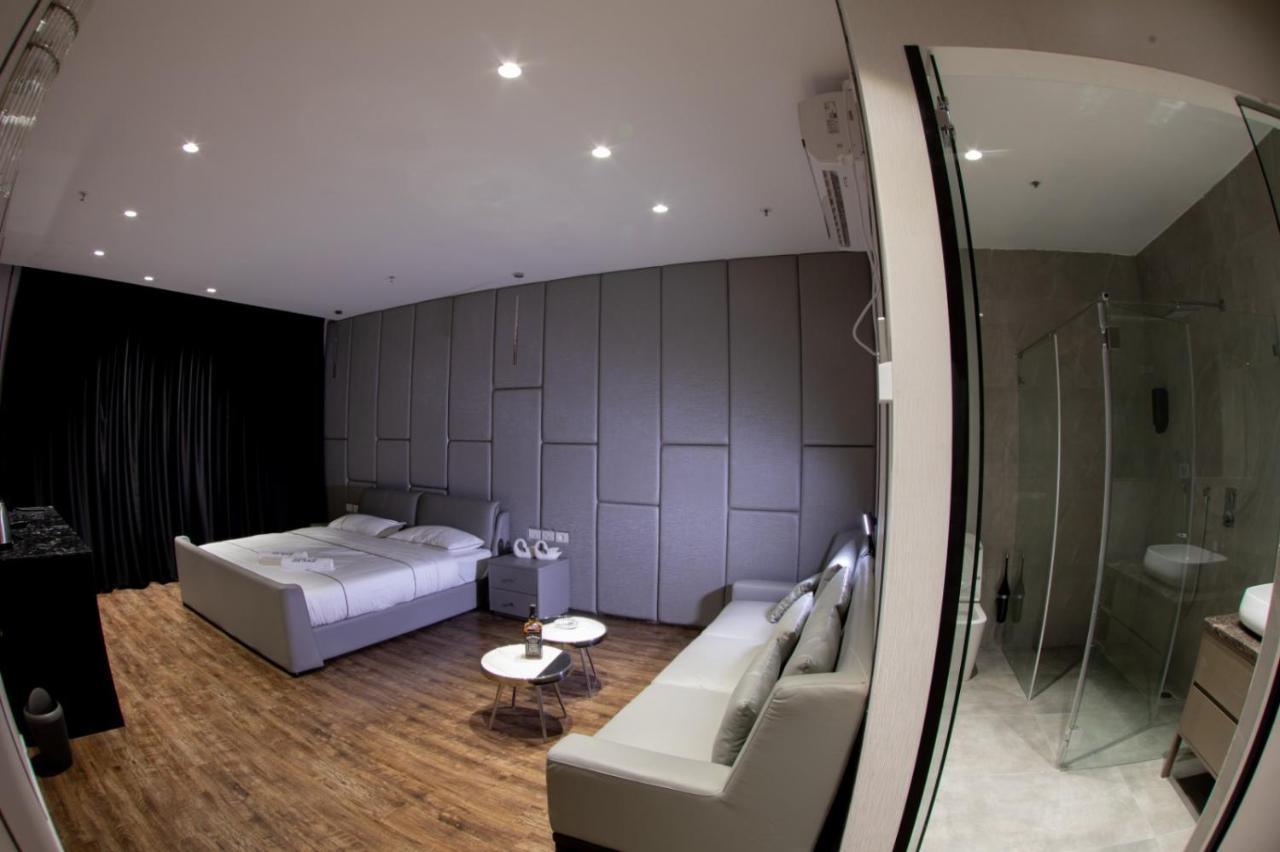 Royal Hotel Rishon Leziyyon Exterior photo